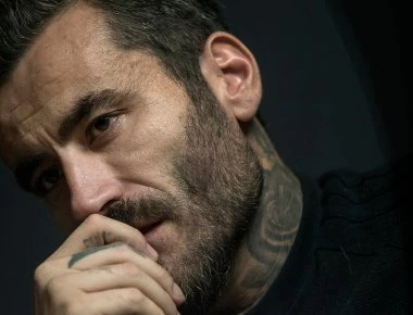 Ο Γιώργος Μαυρίδης αποκαλύπτει για τον Σάκη Τανιμανίδη: «Τον έχω ακόμα στο κινητό μου ως “Σάκης αδερφός”» (βίντεο)